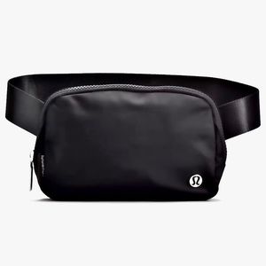 NWT Lululemon black every belt bag